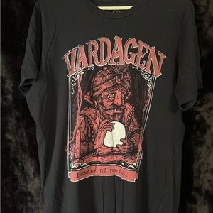 Vardagen clothing from Venice Beach.  Men’s large tshirt.